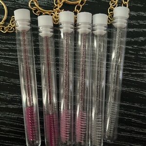 Keychain lash brushes